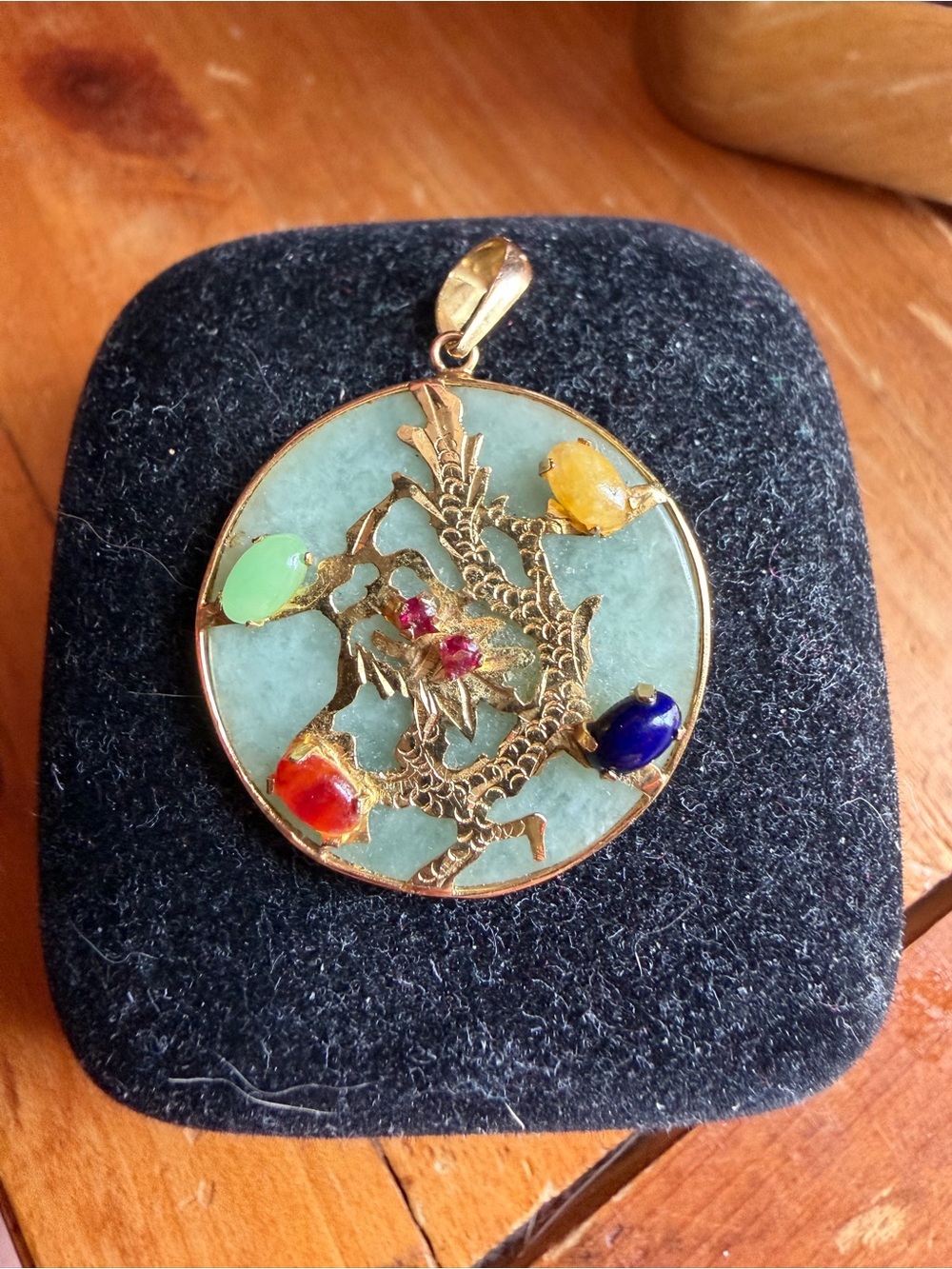 Vintage Mid-Century 14k Gold Jade Pendant With Multicolored Gemstones 5.22grams